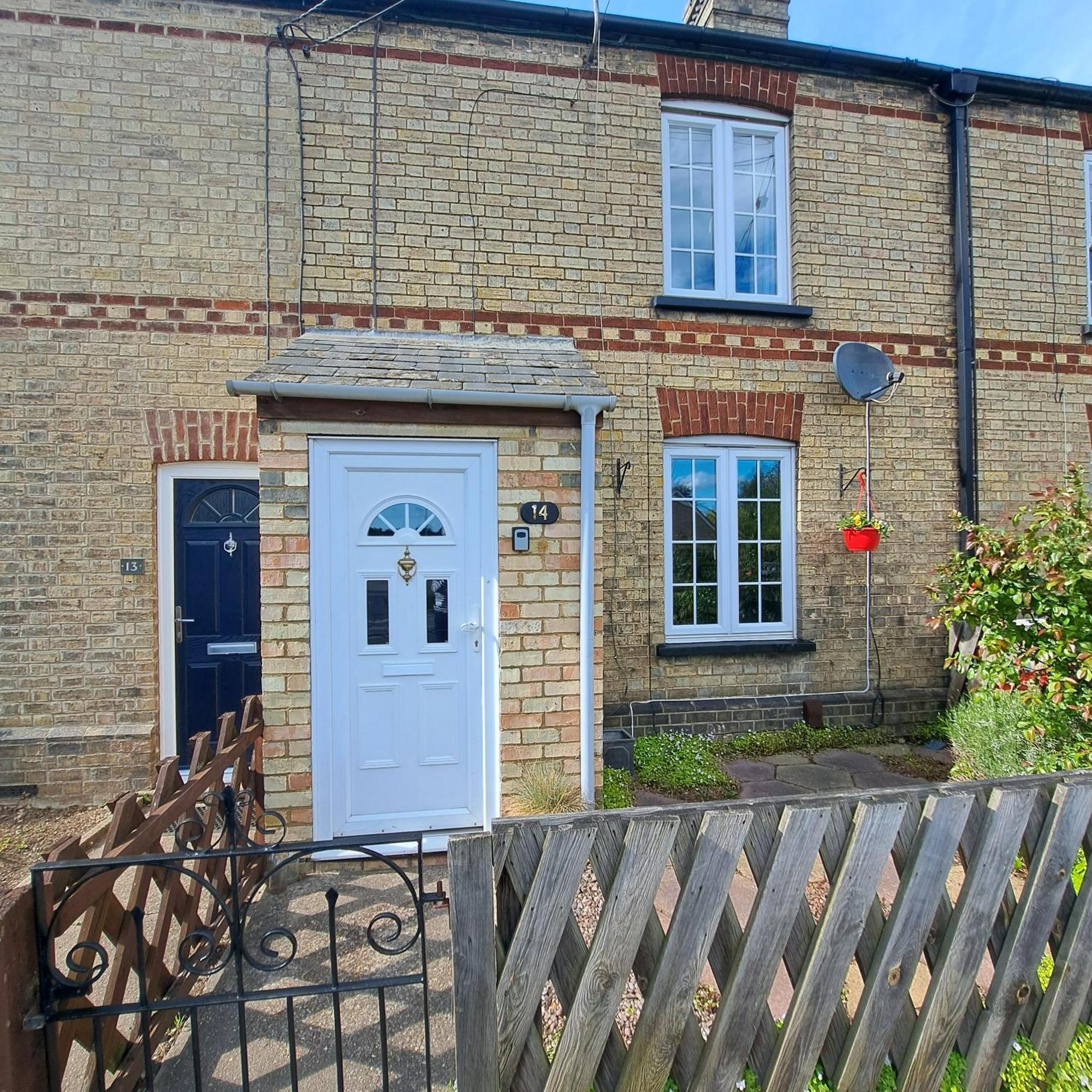 Generous 3 Bed In The Heart Of The Village Huntingdon Exterior photo