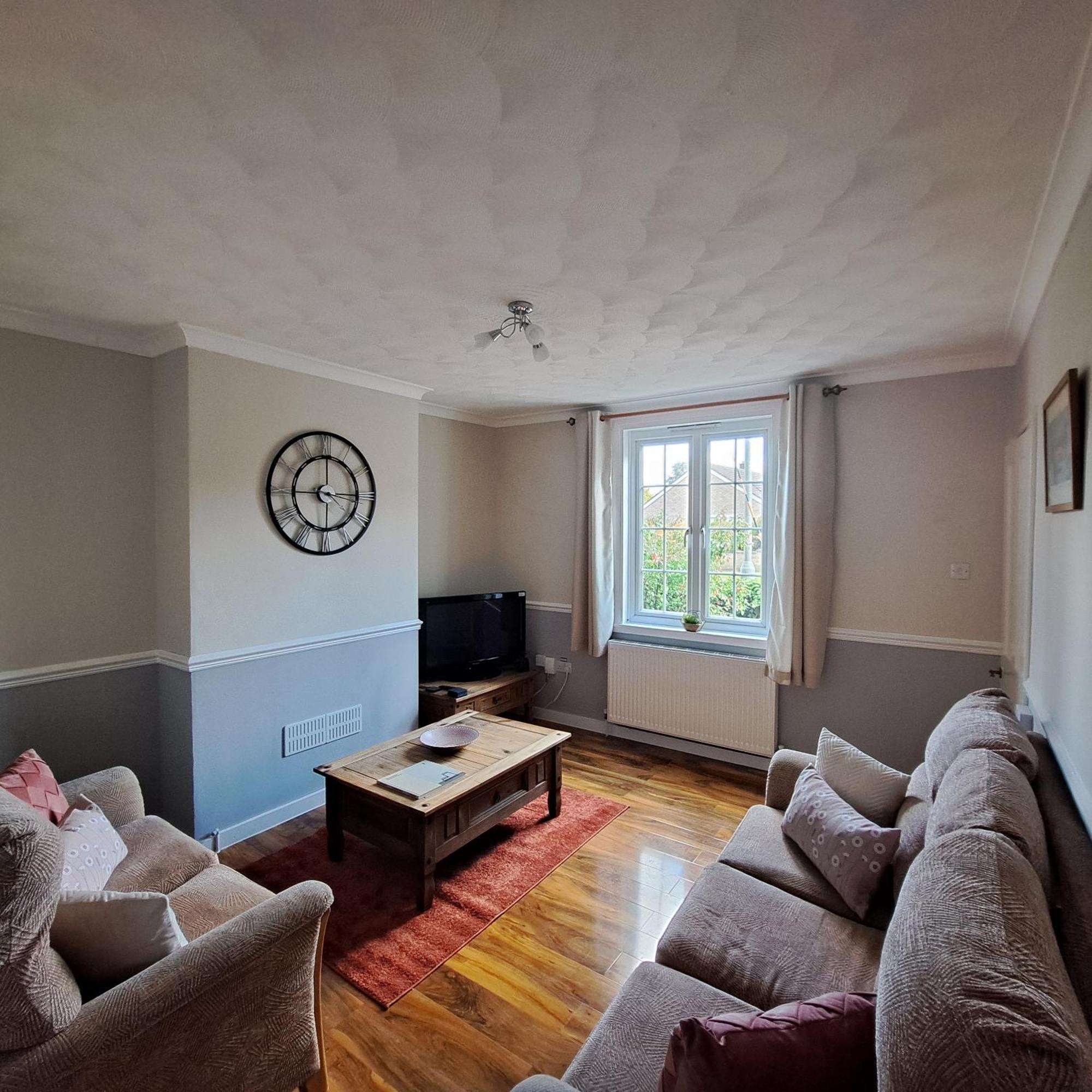 Generous 3 Bed In The Heart Of The Village Huntingdon Exterior photo